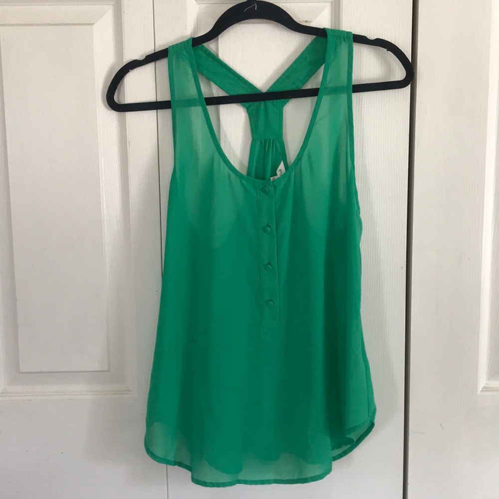 GREEN BACKLESS BLOUSE